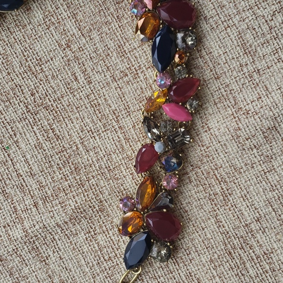 J.Crew Crystal Wreath Cluster Necklace NWT - Picture 4 of 7